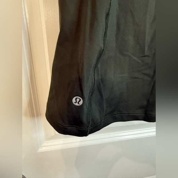 Lululemon Gator Green/Biggie So Fly Butterfly Green Black Super Sport Tank - Picture 3 of 6